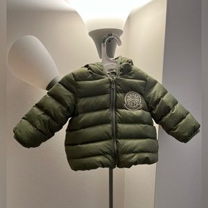 Yoda puffer coat The Gap